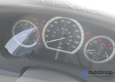 2004 Toyota Sienna Le z USA, uszkodzony, nr VIN 5TDZA23C24S004365